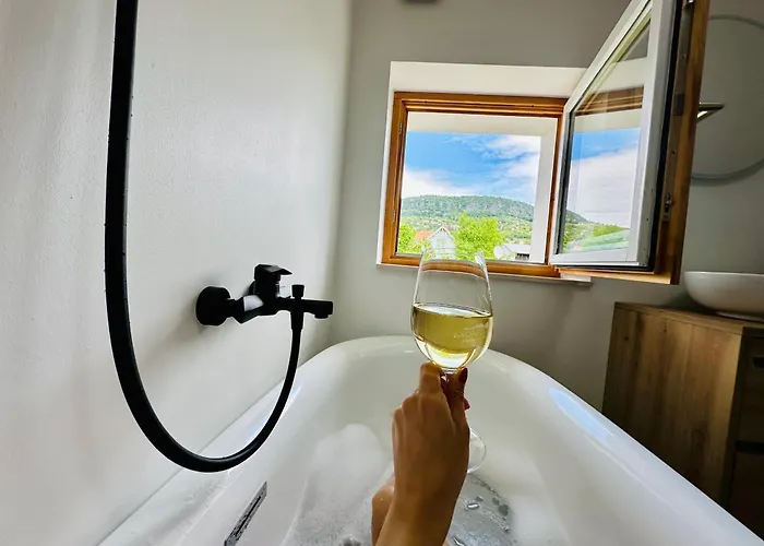 Bamboo Vendeghaz בית נופש Badacsonytördemic